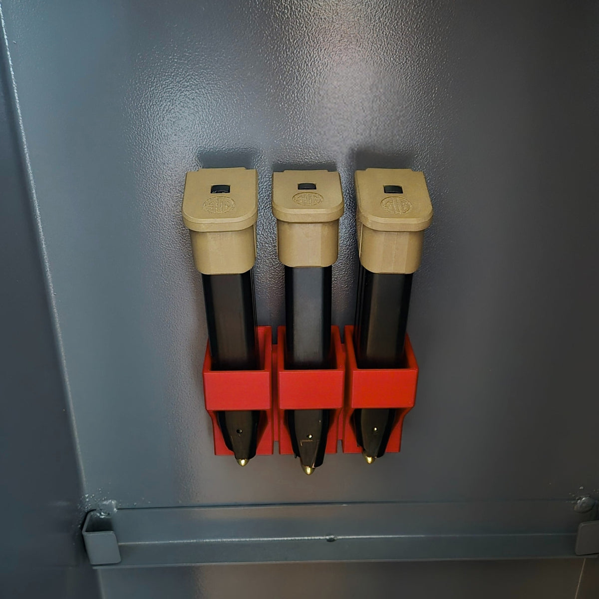 Magnetic Pistol Magazine Holder Type 2
